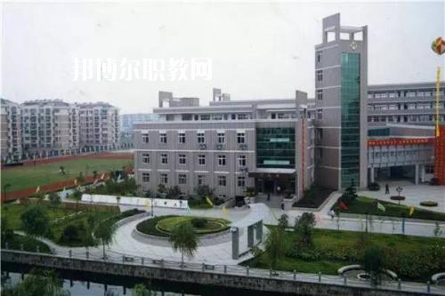 樂(lè)至縣回瀾職業(yè)中學(xué)2020年報(bào)名條件、招生要求、招生對(duì)象