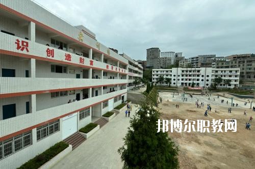 平昌縣職業(yè)中學(xué)2020年報(bào)名條件、招生要求、招生對(duì)象