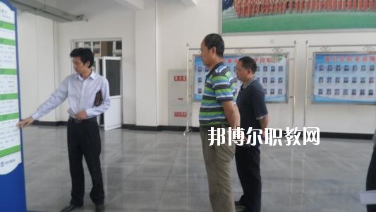 蘆山縣職業(yè)高級中學(xué)2020年報名條件、招生要求、招生對象