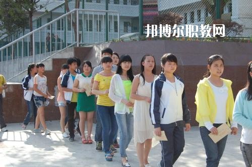 達州職業(yè)高級中學2020年報名條件、招生要求、招生對象