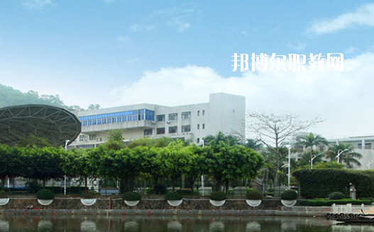 深圳市新鵬職業(yè)高級中學怎么樣、好不好