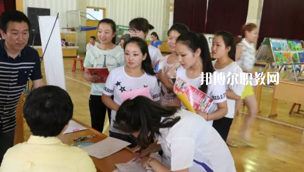 河北省青縣幼兒師范學(xué)校怎么樣、好不好