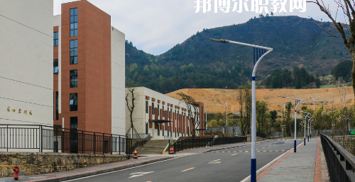 貴州建設(shè)職業(yè)技術(shù)學(xué)院中職部2020年報(bào)名條件、招生要求、招生對(duì)象