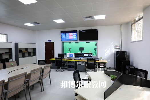 深圳市龍崗區(qū)第二職業(yè)技術(shù)學(xué)校怎么樣、好不好