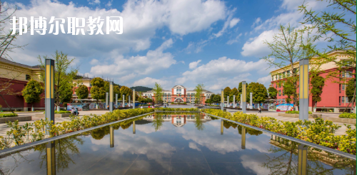 貴陽(yáng)幼兒師范高等專(zhuān)科學(xué)校(中職部)2020年招生辦聯(lián)系電話