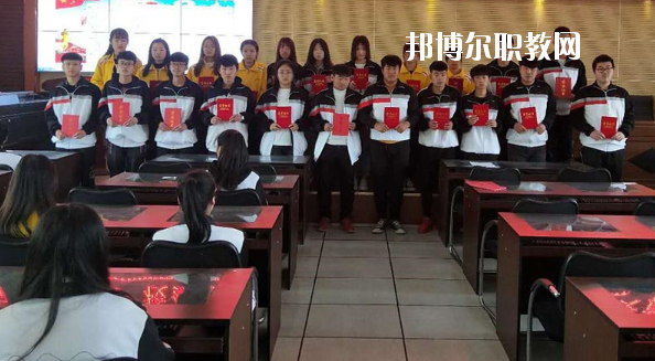 承德科技管理工程學(xué)校2020年報名條件、招生要求、招生對象