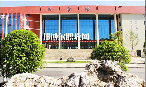 貴州應(yīng)用技術(shù)職業(yè)學(xué)院(中職部)2020年報(bào)名條件、招生要求、招生對象