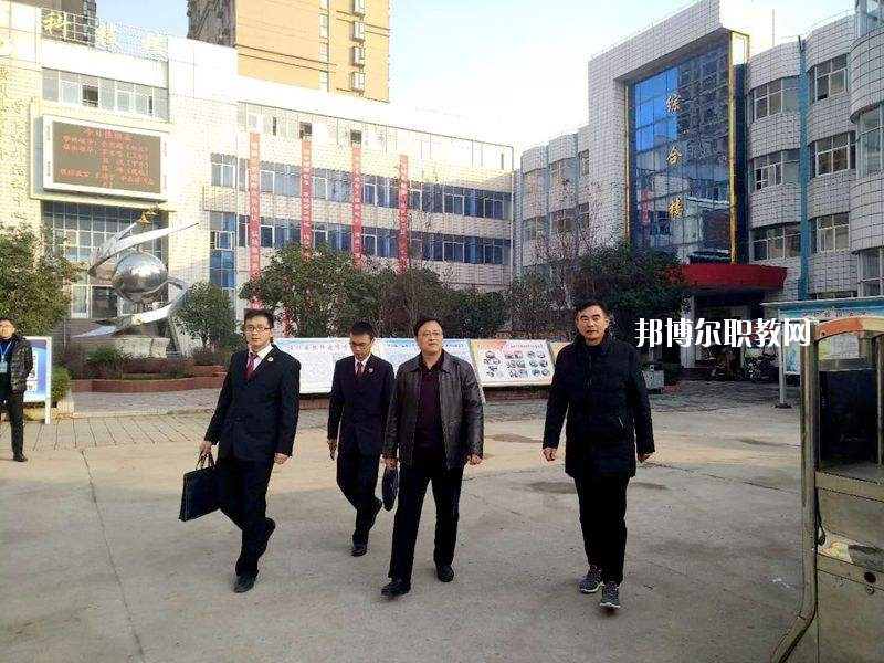 潢川縣職業(yè)教育中心2021年報(bào)名條件、招生要求、招生對象