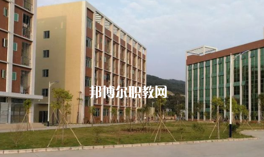 龍門縣職業(yè)技術(shù)學(xué)校2020年報名條件、招生要求、招生對象