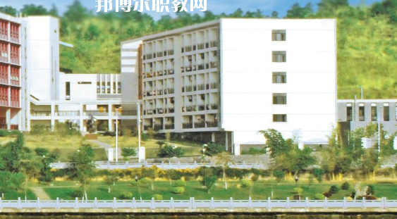 梅州藝術(shù)學校2020年報名條件、招生要求、招生對象