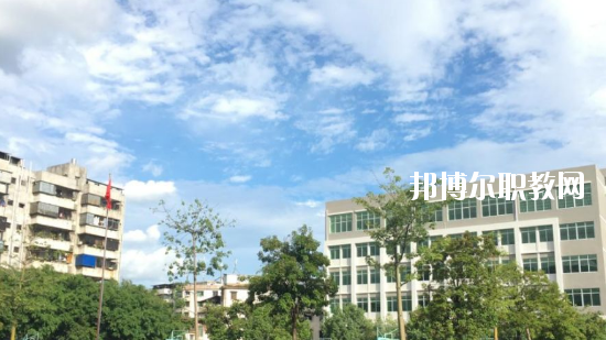 梅縣技工學(xué)校2020年報(bào)名條件、招生要求、招生對(duì)象