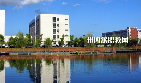 安徽銅陵技師學(xué)院怎么樣、好不好