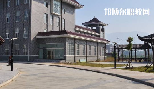 安徽黃梅戲藝術(shù)職業(yè)學(xué)院(中專部)2021年報名條件、招生要求、招生對象