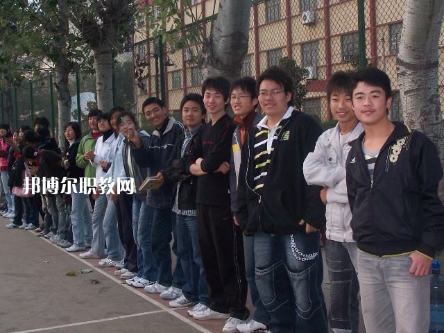 濮陽市油田職業(yè)中等專業(yè)學(xué)校怎么樣、好不好