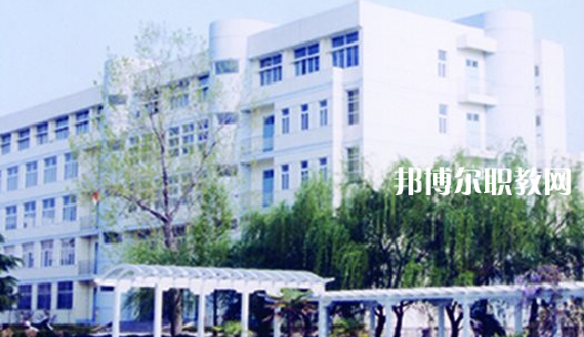 安慶市建筑工程學(xué)校2021年報名條件、招生要求、招生對象