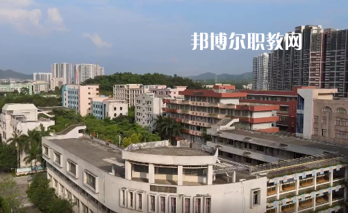 鶴山職業(yè)技術(shù)學(xué)校2021年學(xué)費、收費多少