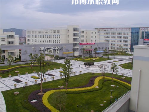 西昌現(xiàn)代職業(yè)技術(shù)學校2021年報名條件、招生要求