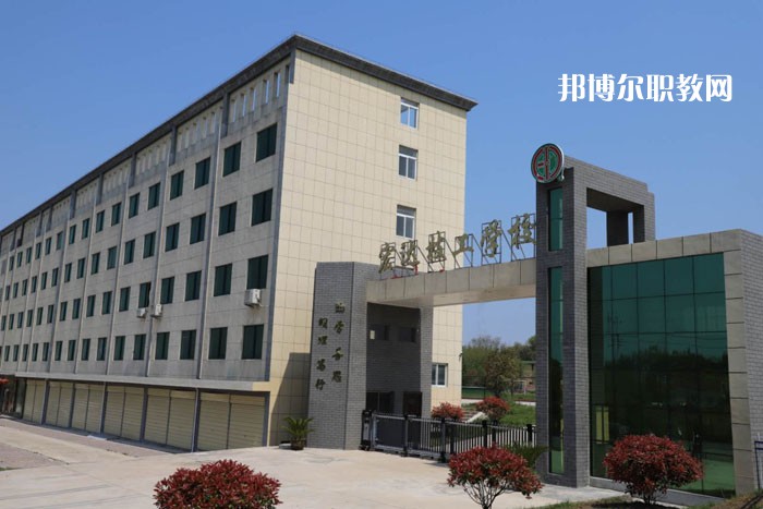 懷寧宏達(dá)技工學(xué)校2021年報(bào)名條件、招生要求、招生對(duì)象