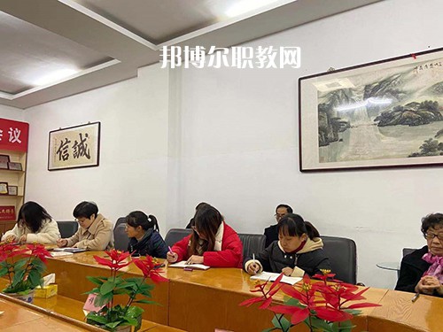 揚州市弘揚中等專業(yè)學校2021年招生辦聯系電話