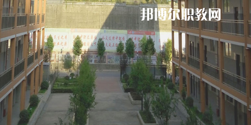 遵義市紅花崗區(qū)經(jīng)濟(jì)職業(yè)技術(shù)學(xué)校2021年報名條件、招生要求、招生對象