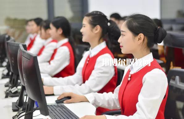 云龍縣民族職業(yè)高級(jí)中學(xué)2021年報(bào)名條件、招生要求、招生對(duì)象