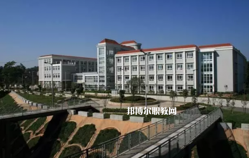 昆明官渡區(qū)職業(yè)高級(jí)中學(xué)2021年報(bào)名條件、招生要求、招生對(duì)象