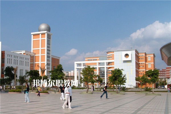 蒙自職業(yè)高級中學2021年報名條件、招生要求、招生對象