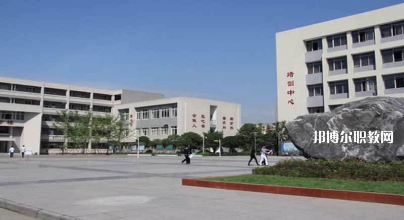 宜良縣職業(yè)高級中學(xué)2021年報名條件、招生要求、招生對象