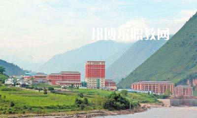 怒江州民族中等專(zhuān)業(yè)學(xué)校怎么樣、好不好