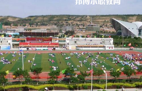 楚雄醫(yī)藥高等?？茖W(xué)校2021年學(xué)費(fèi)、收費(fèi)多少