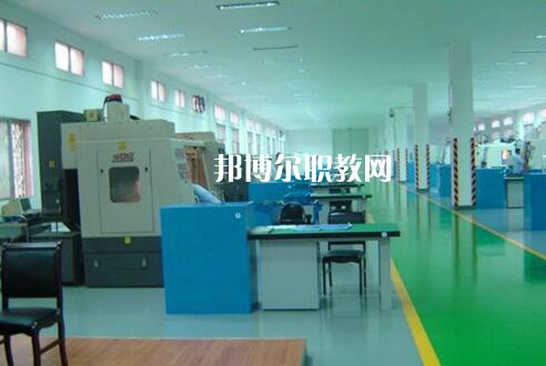 雅安航空工業(yè)聯(lián)合技工學校怎么樣、好不好