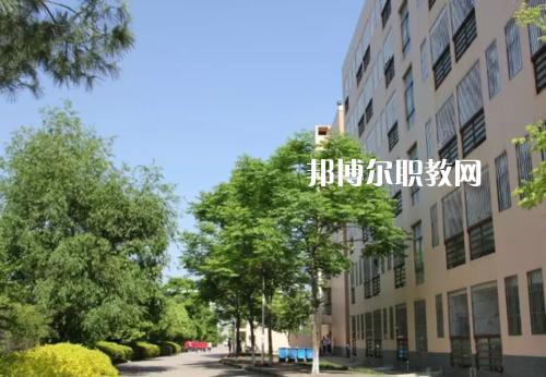 云南曲靖應(yīng)用技術(shù)學(xué)校怎么樣、好不好