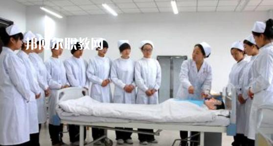 曲靖衛(wèi)生學校2021年報名條件、招生要求、招生對象