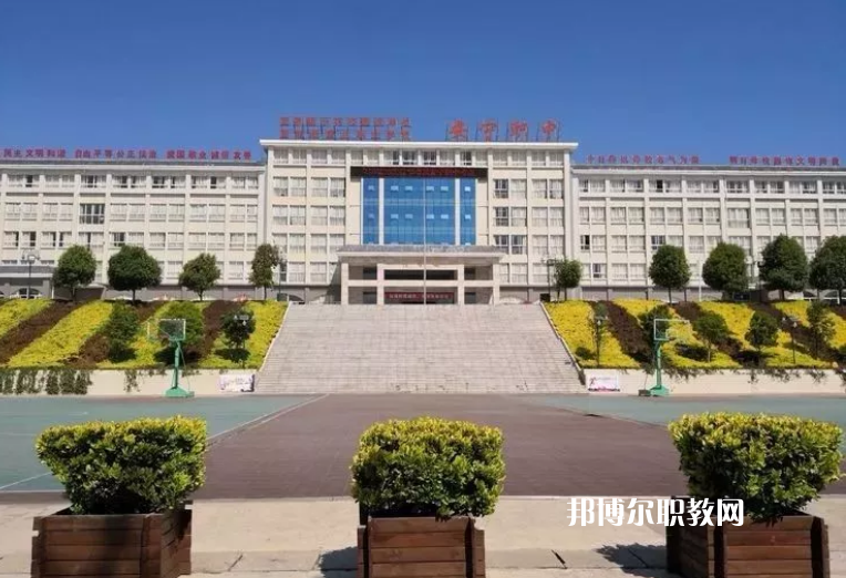 安寧職業(yè)高級中學(xué)2021年報名條件、招生對象