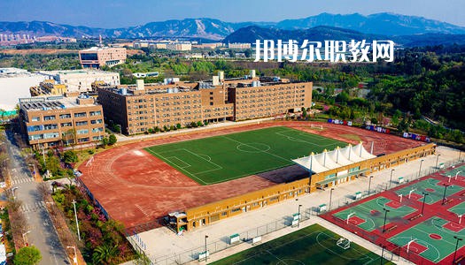 云南藝術(shù)學(xué)校2021年報名條件、招生要求、招生對象