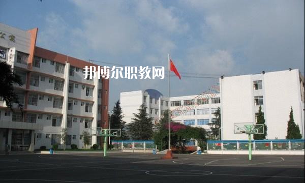 云南貿(mào)易經(jīng)濟(jì)學(xué)校2021年報(bào)名條件、招生要求、招生對(duì)象