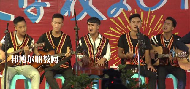 四川省彝文學校怎么樣、好不好