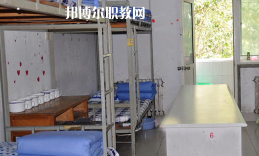 武漢江南技術(shù)學校2021年宿舍條件