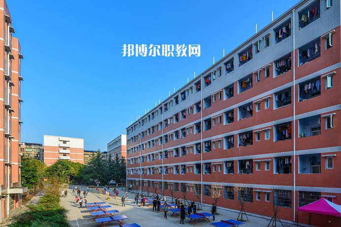 秦皇島市燕?？萍悸殬I(yè)學(xué)校2022年報名條件、招生要求、招生對象