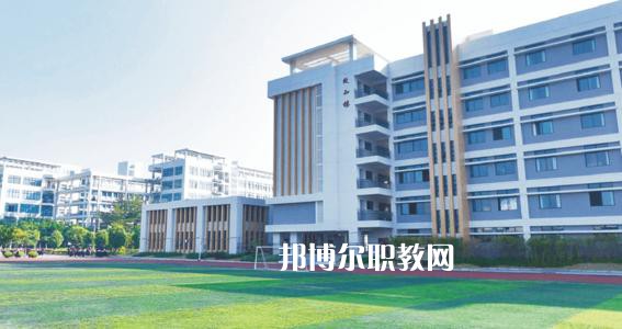  秦皇島市燕?？萍悸殬I(yè)學(xué)校2022年招生辦聯(lián)系電話