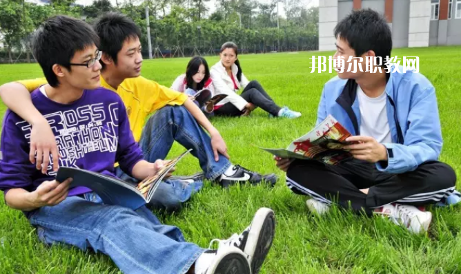陜西創(chuàng)新工程技術(shù)學(xué)校2022年報名條件、招生要求、招生對象