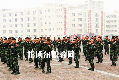 重慶聚英技工學(xué)校升學(xué)部2022年學(xué)費(fèi)、收費(fèi)多少 