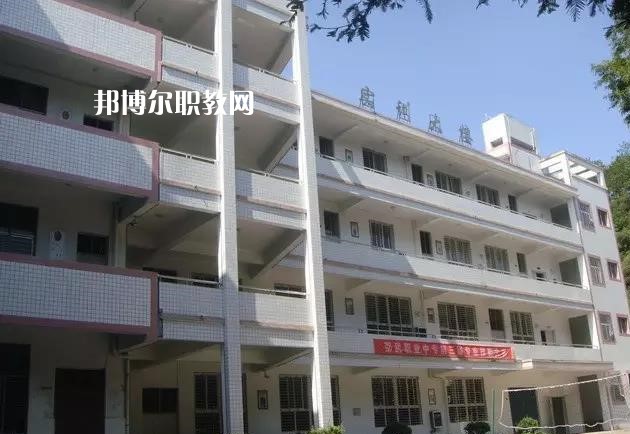 重慶五里店職業(yè)中學(xué)2022年報名條件、招生要求、招生對象 