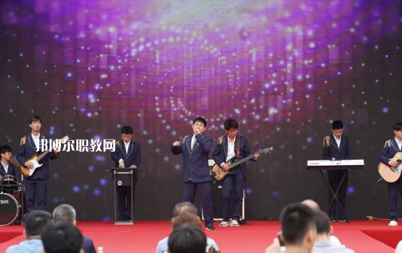 南京中華中等專業(yè)學(xué)校怎么樣、好不好