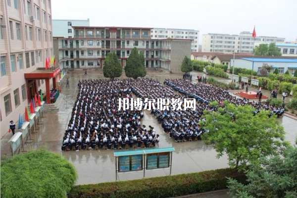 西峰職業(yè)中等專業(yè)學校2022年報名條件、招生要求、招生對象