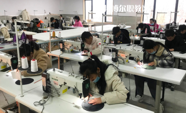 貴州特殊教育中等職業(yè)技術(shù)學校2022年報名條件、招生要求、招生對象