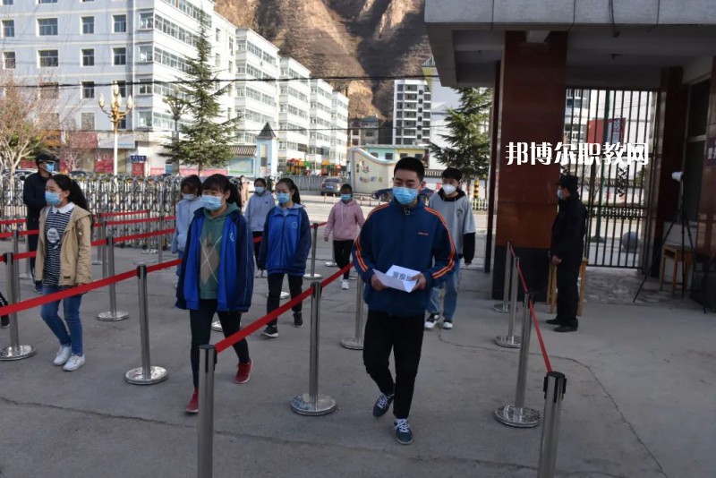 武都職業(yè)中學(xué)2022年報(bào)名條件、招生要求、招生對象