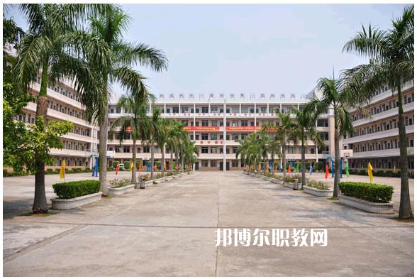 重慶益民技工學(xué)校2022年報(bào)名條件、招生要求、招生對(duì)象