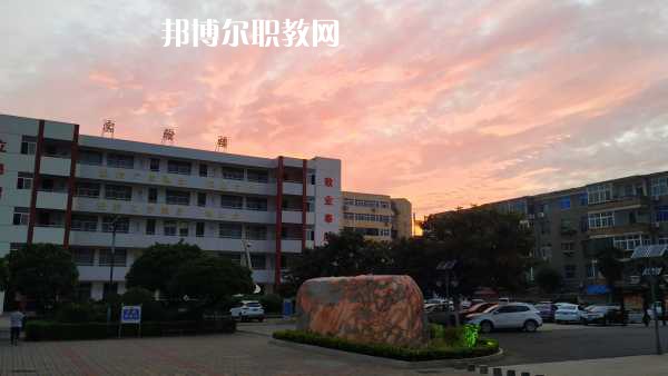 重慶巫山師范學(xué)校2022年報(bào)名條件、招生要求、招生對(duì)象 