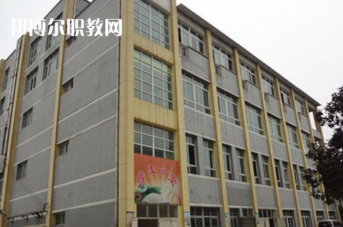 貴陽白云區(qū)職業(yè)技術學校2022年報名條件、招生要求、招生對象